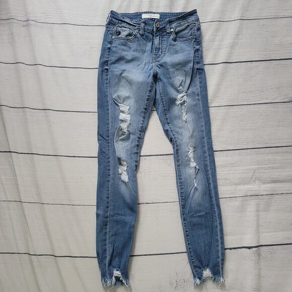 Kancan Size 5/26 Mid-Rise Ankle Skinny Jeans Distressed Detail Frayed Hem Light - Picture 2 of 8